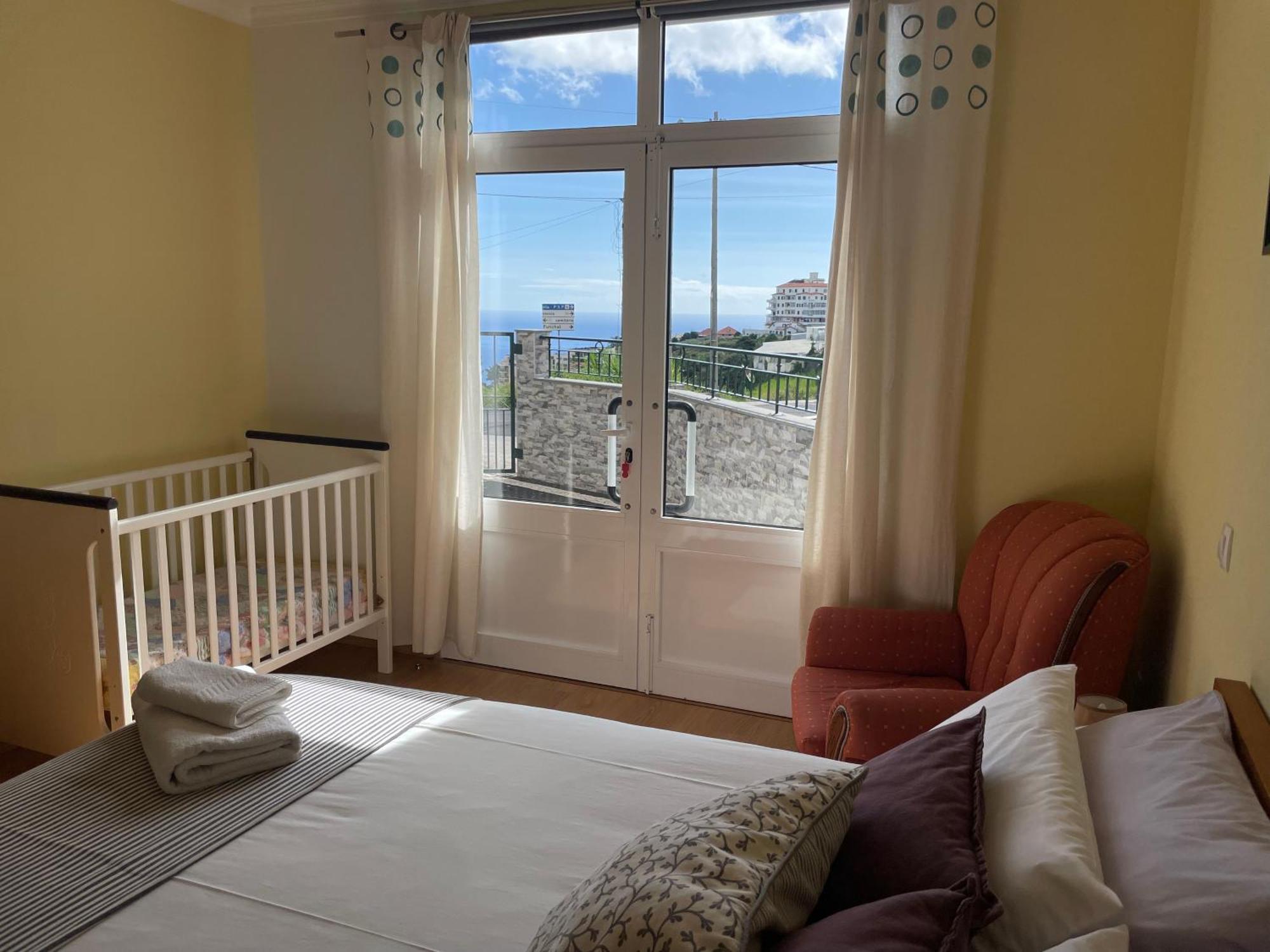 Atlantic Rose Apartment Калхета Екстериор снимка